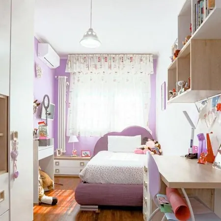 Apartment In With Your Loved Ones *